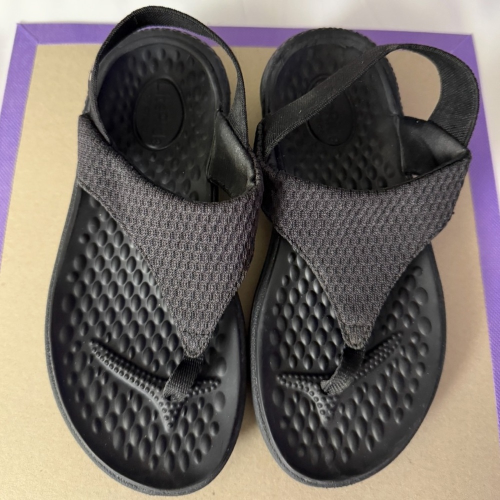 LiteRide By CROCS Black Flip Flop Sandals w/ Backstrap